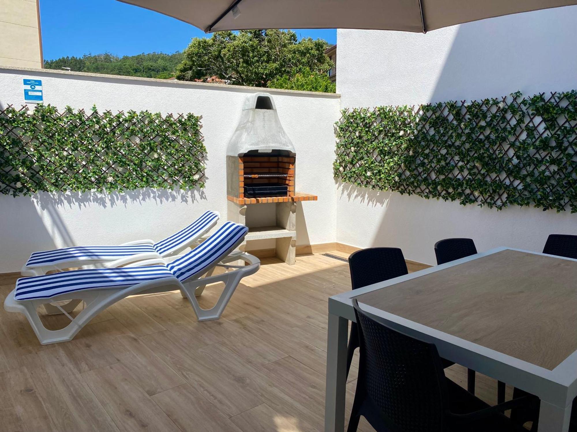 Apartamentos Ezaro Beach Dumbría Esterno foto