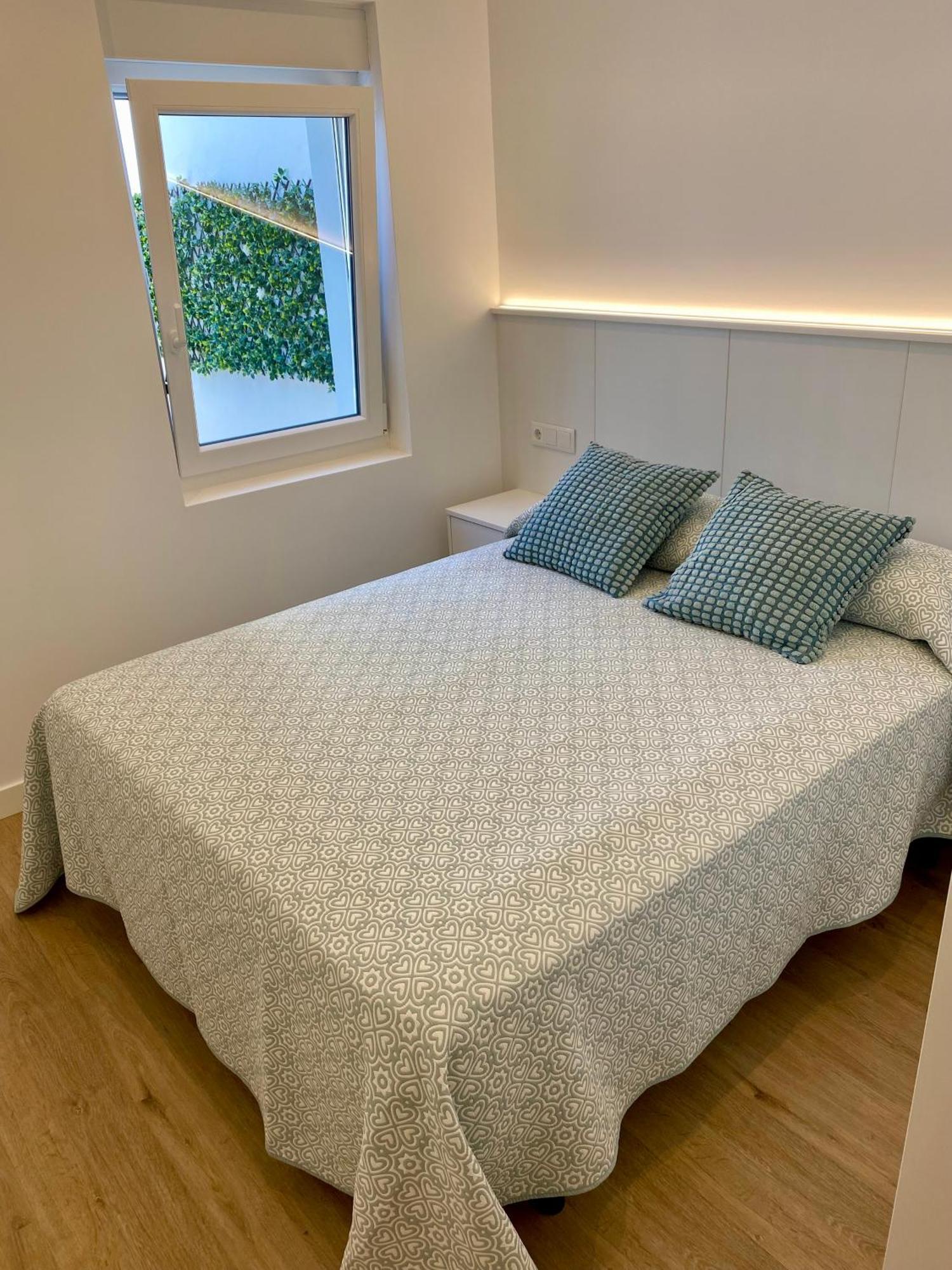 Apartamentos Ezaro Beach Dumbría Esterno foto