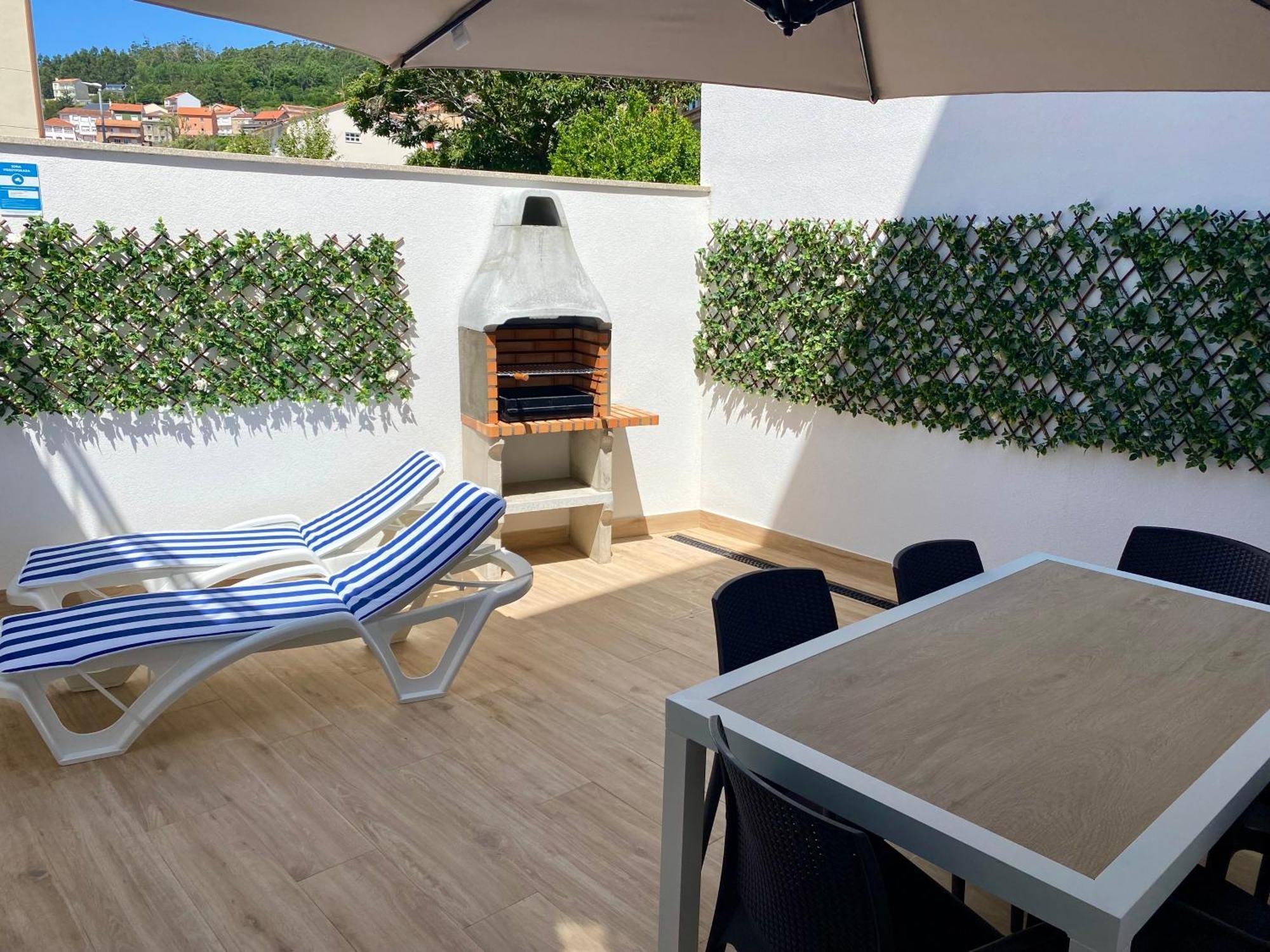 Apartamentos Ezaro Beach Dumbría Esterno foto